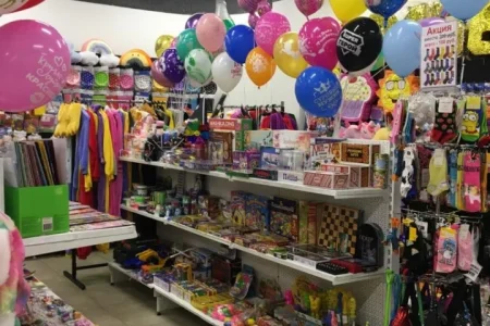 Магазин сувениров и игрушек Праздничный бум на Международной улице фото 7