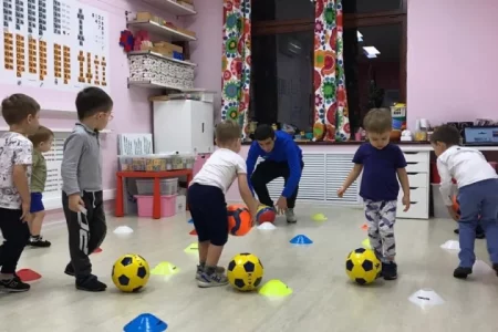 Детская футбольная школа Твой Гол на улице Гагарина фото 6